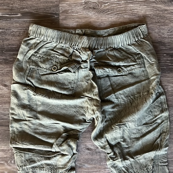 Old Navy linen Jogger Pants ((size 2)) zipper at ankle. - Picture 7 of 8